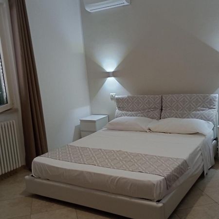 Viola Di Mare Rooms And Parking Termoli Dış mekan fotoğraf