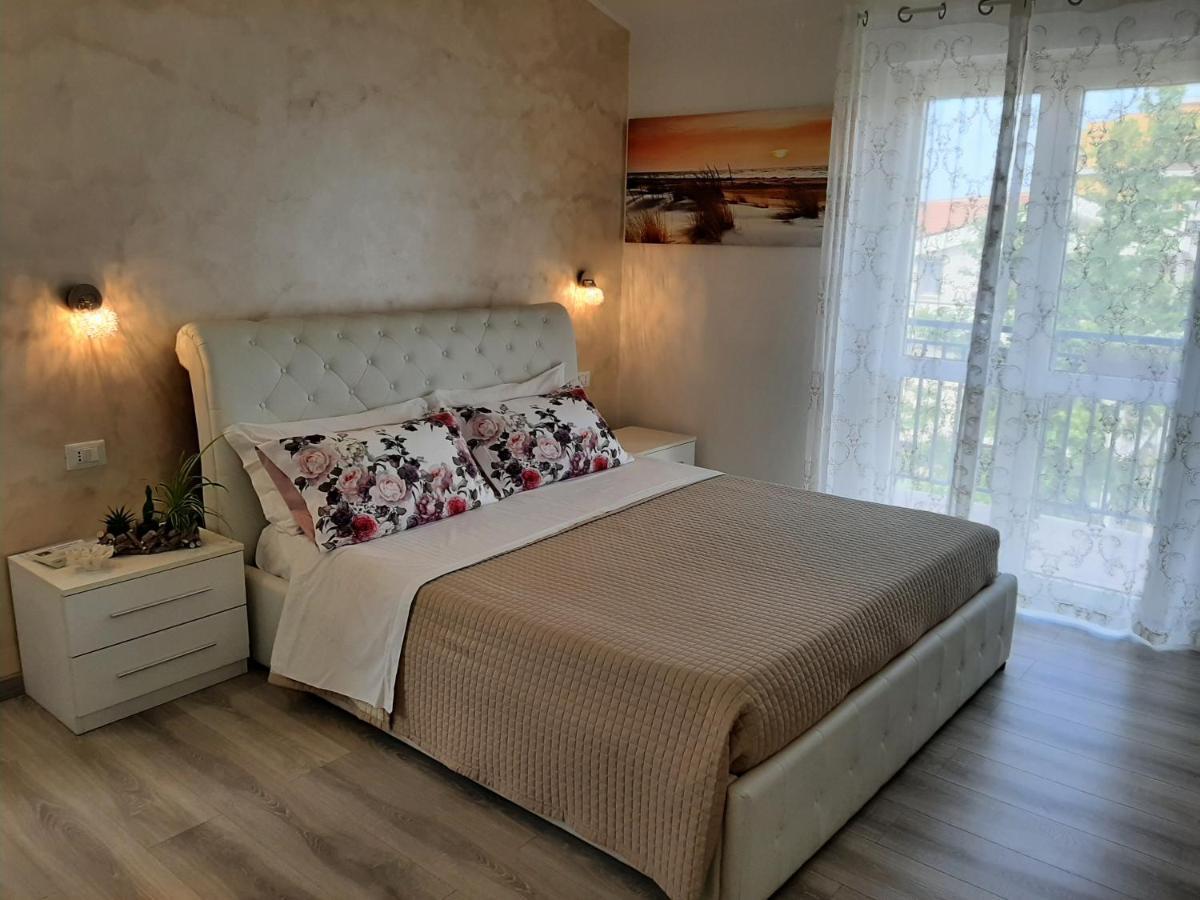 Viola Di Mare Rooms And Parking Termoli Dış mekan fotoğraf