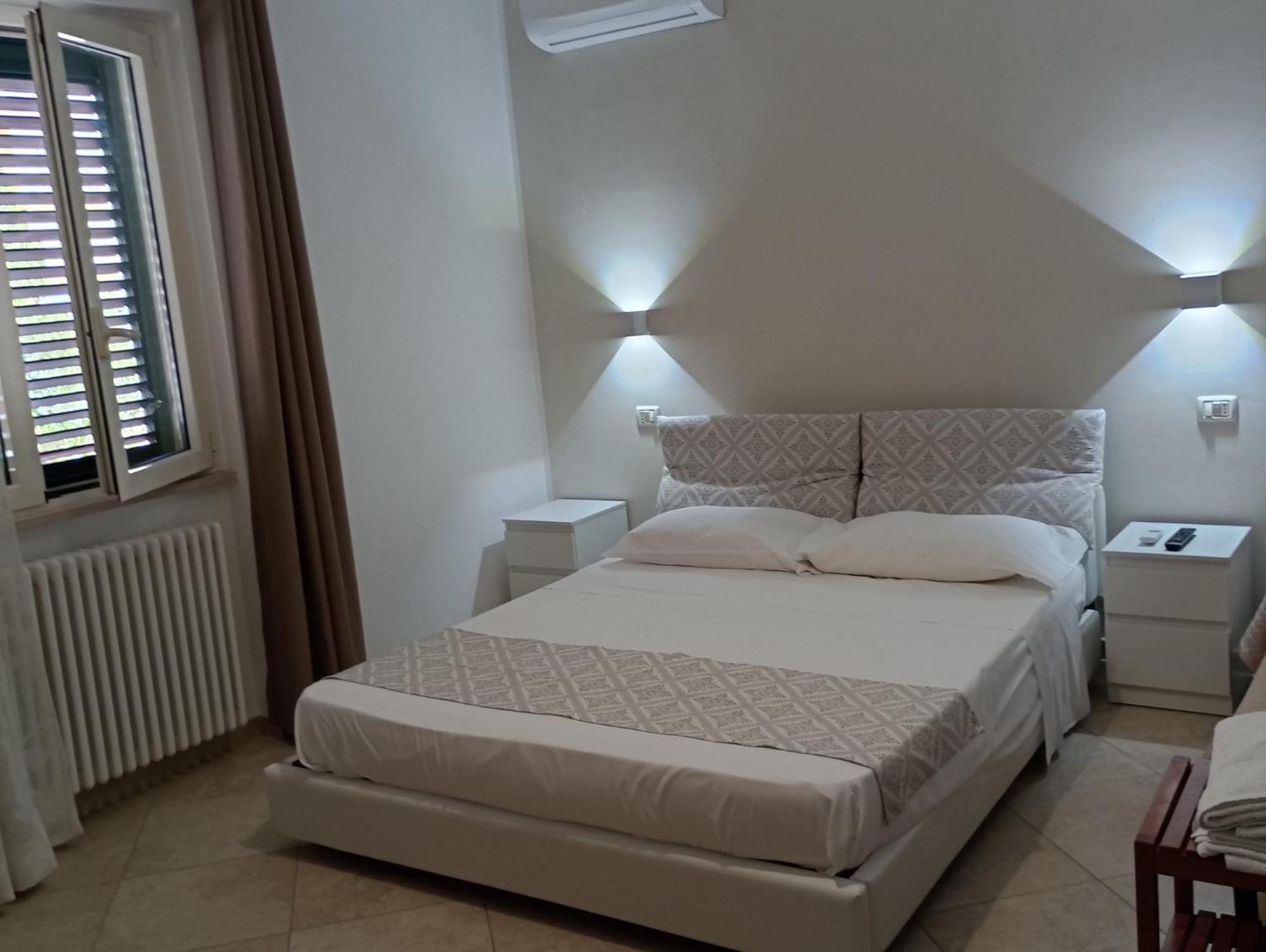 Viola Di Mare Rooms And Parking Termoli Dış mekan fotoğraf